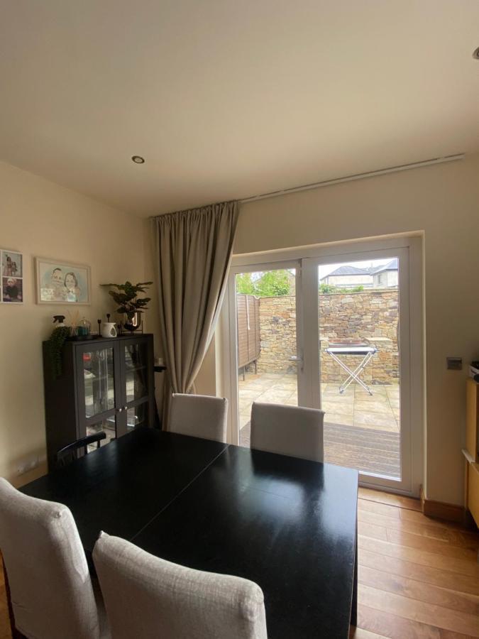 Town Villa With Charming Garden, Bbq Area & Sleeps 6 캐셜 외부 사진